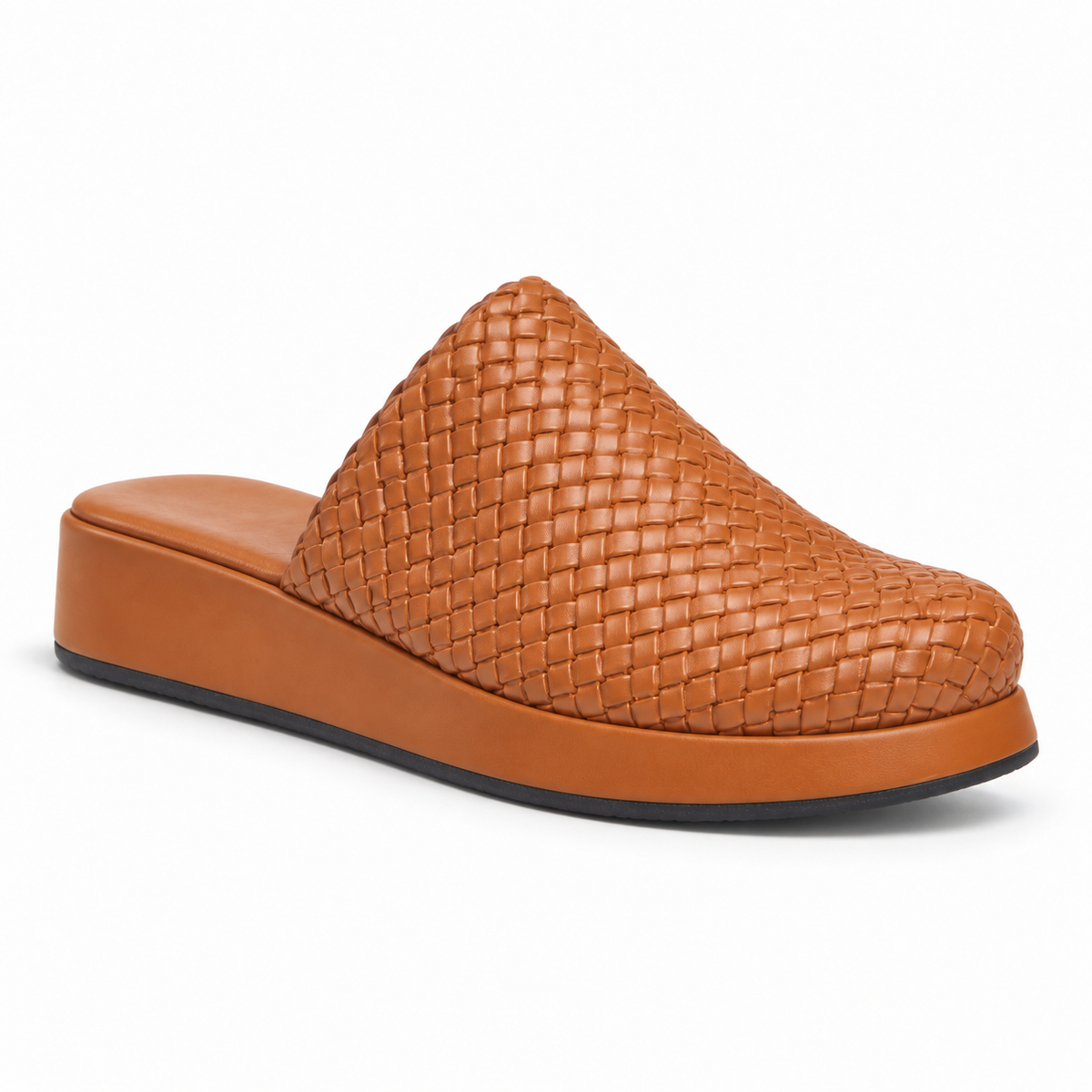 Sabot wedge 3cm — Cognac woven slip-on mule with a wedge sole, front angled view — Scarpe Handmade