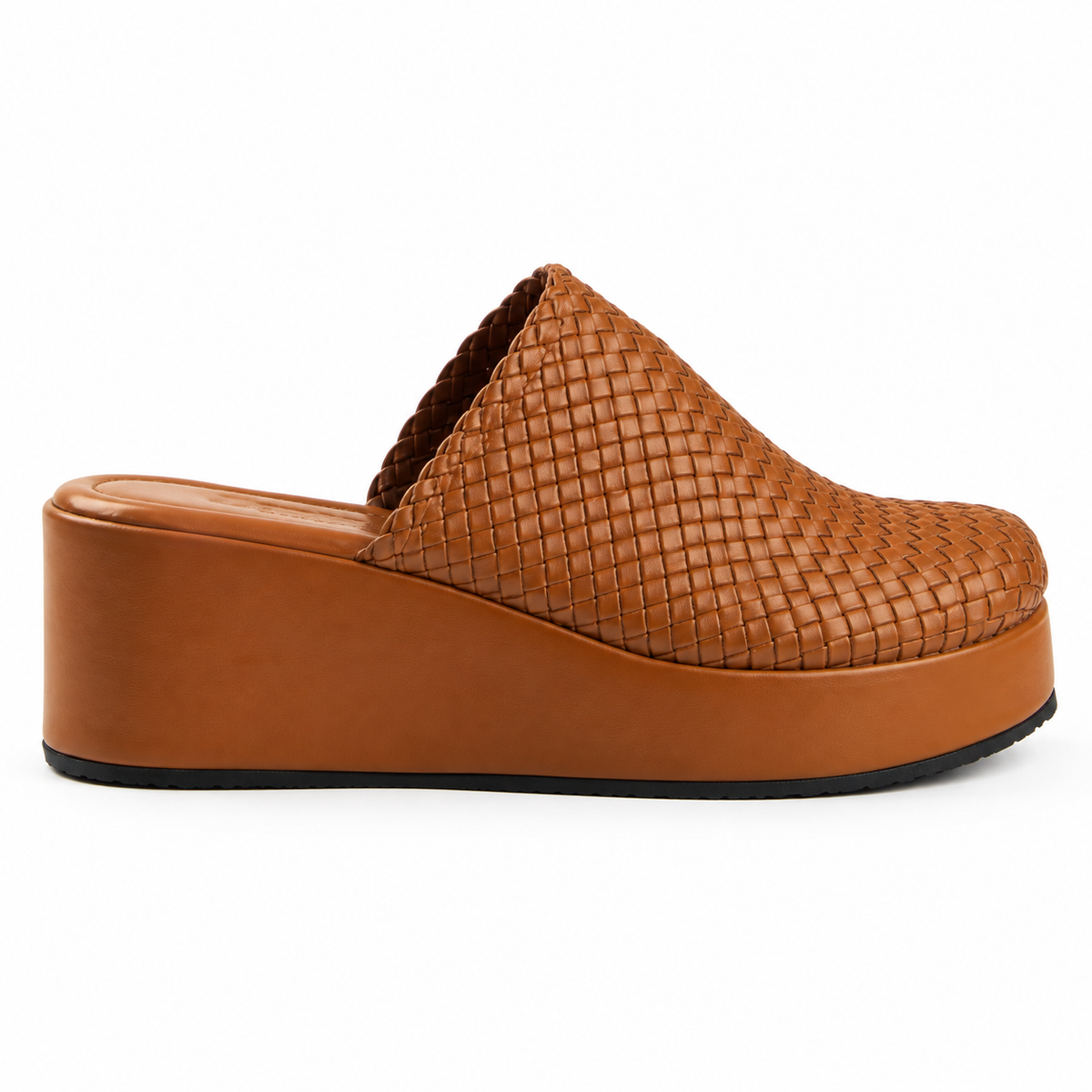 Sabot wedge 6cm — Cognac woven slip-on mule with a wedge sole, side view — Scarpe Handmade