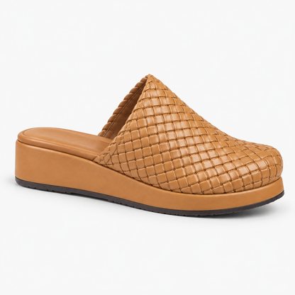 Sabot wedge 3cm — Tan woven slip-on mule with a wedge sole, front angled view — Scarpe Handmade