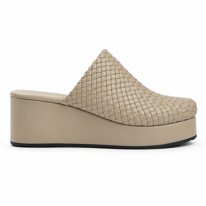 Sabot wedge 6cm — Beige woven slip-on mule with a wedge sole, side view — Scarpe Handmade
