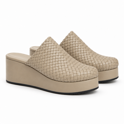 Sabot wedge 6cm — Beige woven slip-on mule with a wedge sole, pair, front angled view — Scarpe Handmade