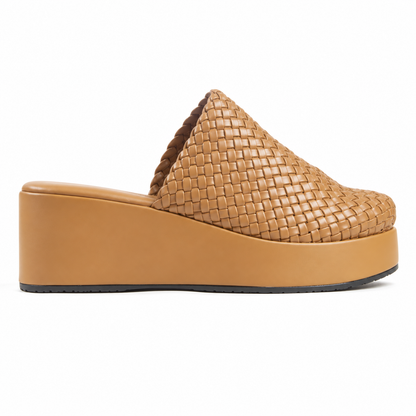 Sabot wedge 6cm — Tan woven slip-on mule with a wedge sole, side view — Scarpe Handmade