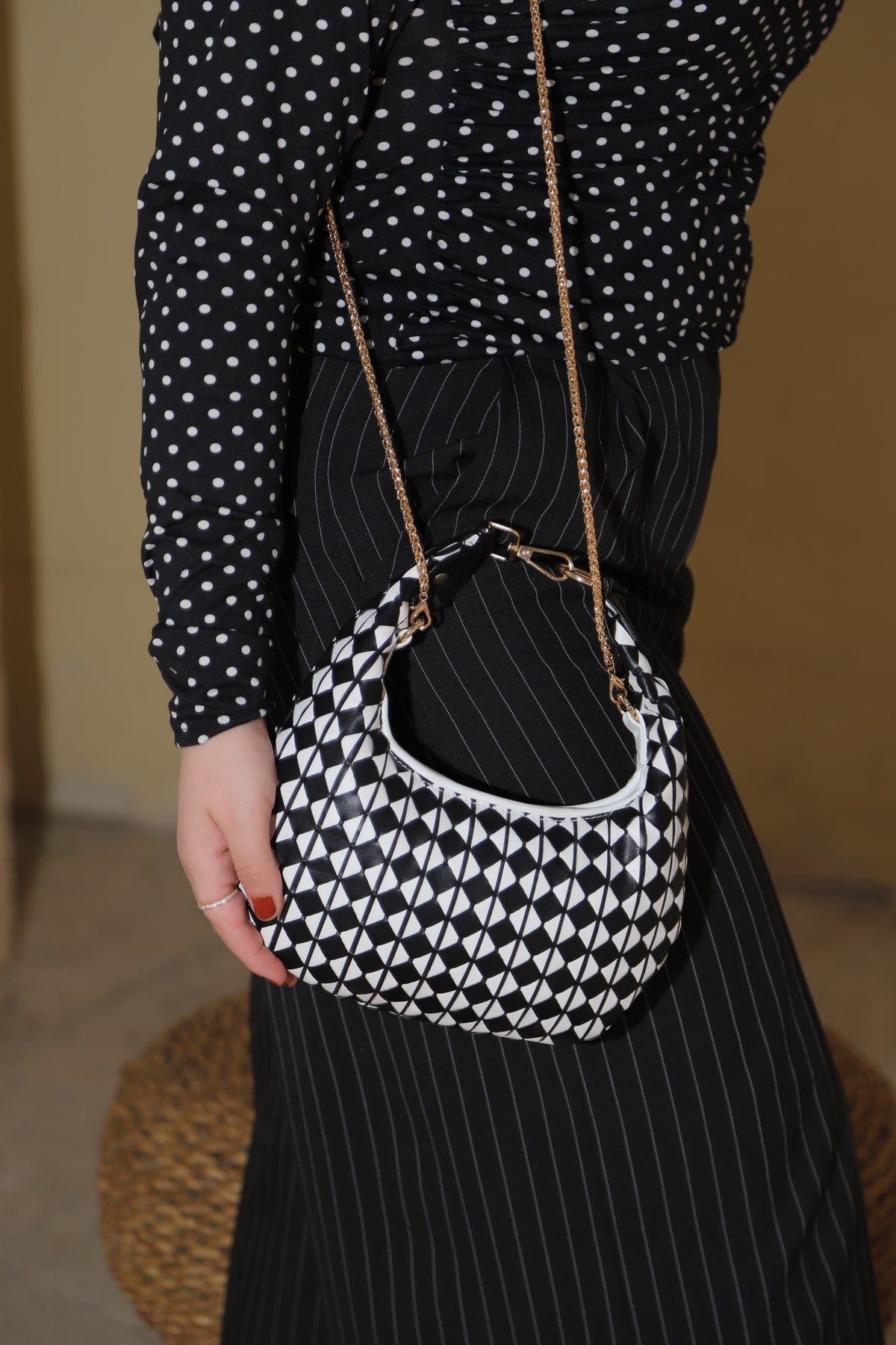 Black & White Loop Bag - handwoven handbag, view 7, Scarpe Handmade