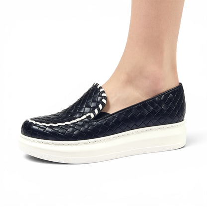Handwoven Closed Sneakers R911