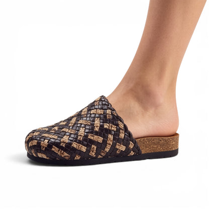 Earthtone Weave Clogs R770